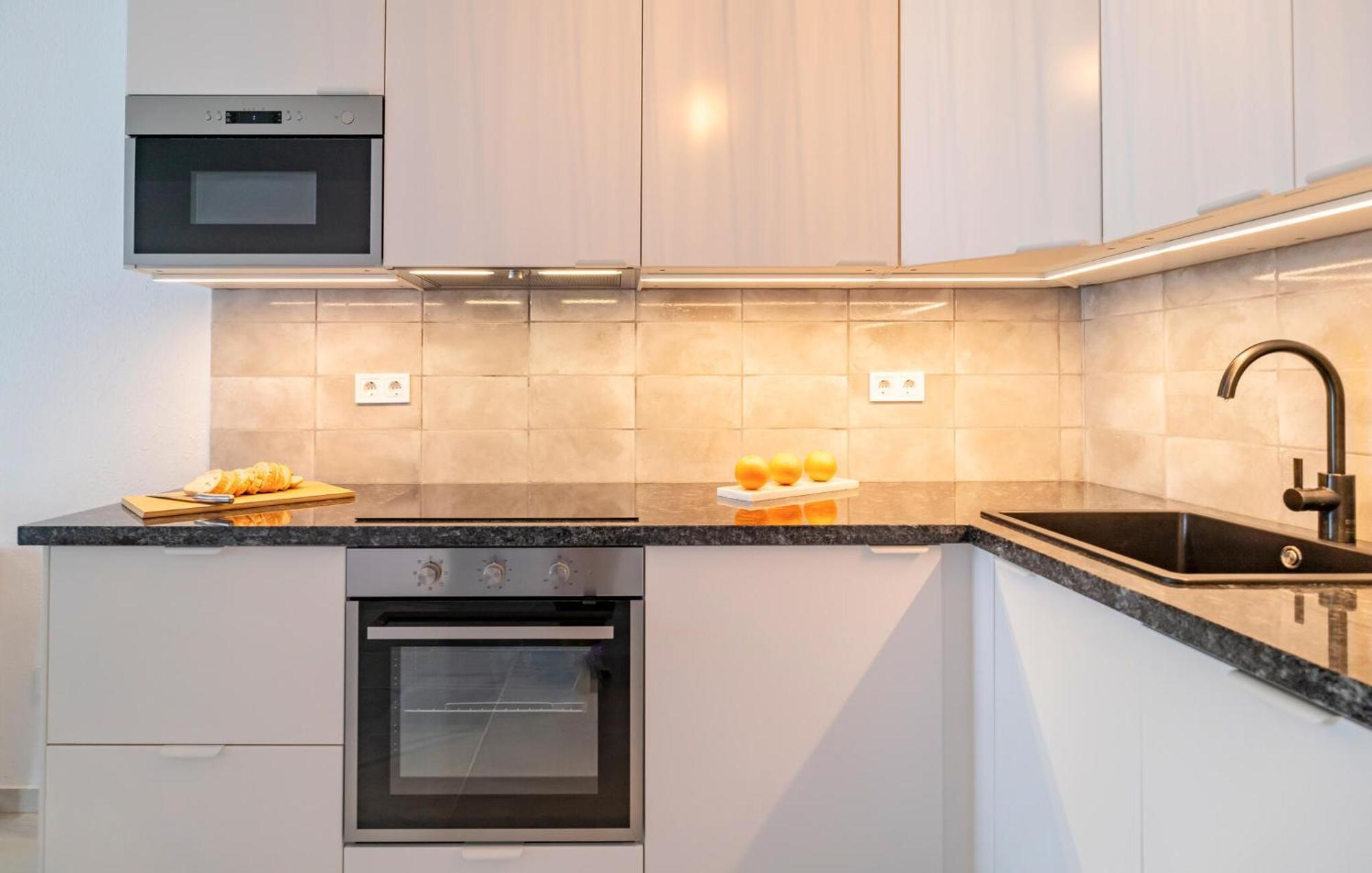 Apartamento Lovely In With Kitchen *